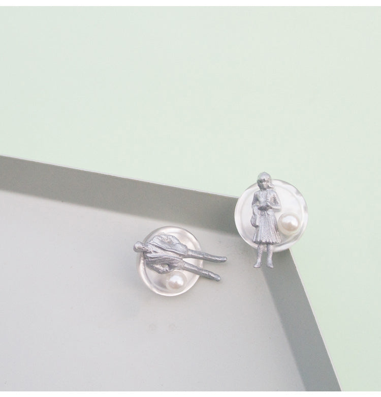 Couple In Grey Figurine Disc Stud Earrings - AHED Project